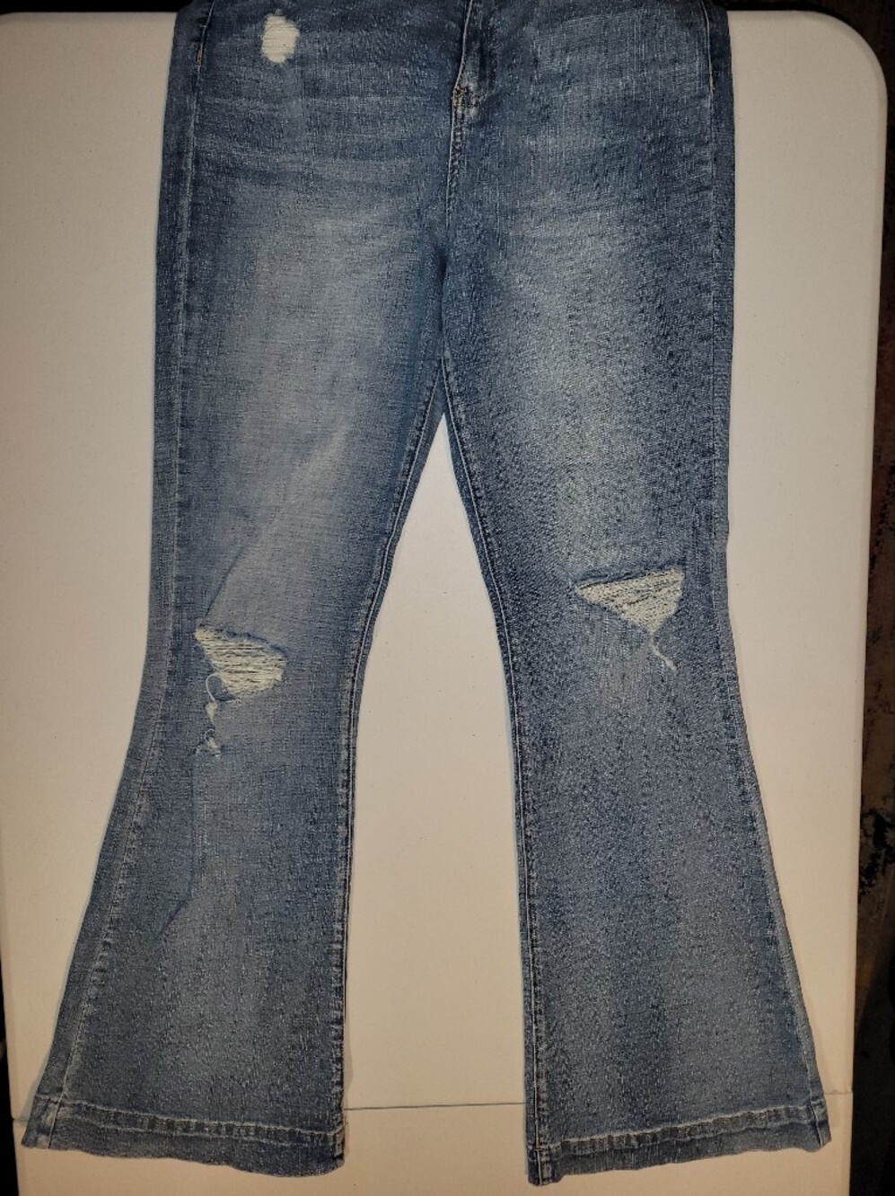 Chelsea & Violet, Women's Light Blue Distressed Jeans, 30 - Picture 10 of 10